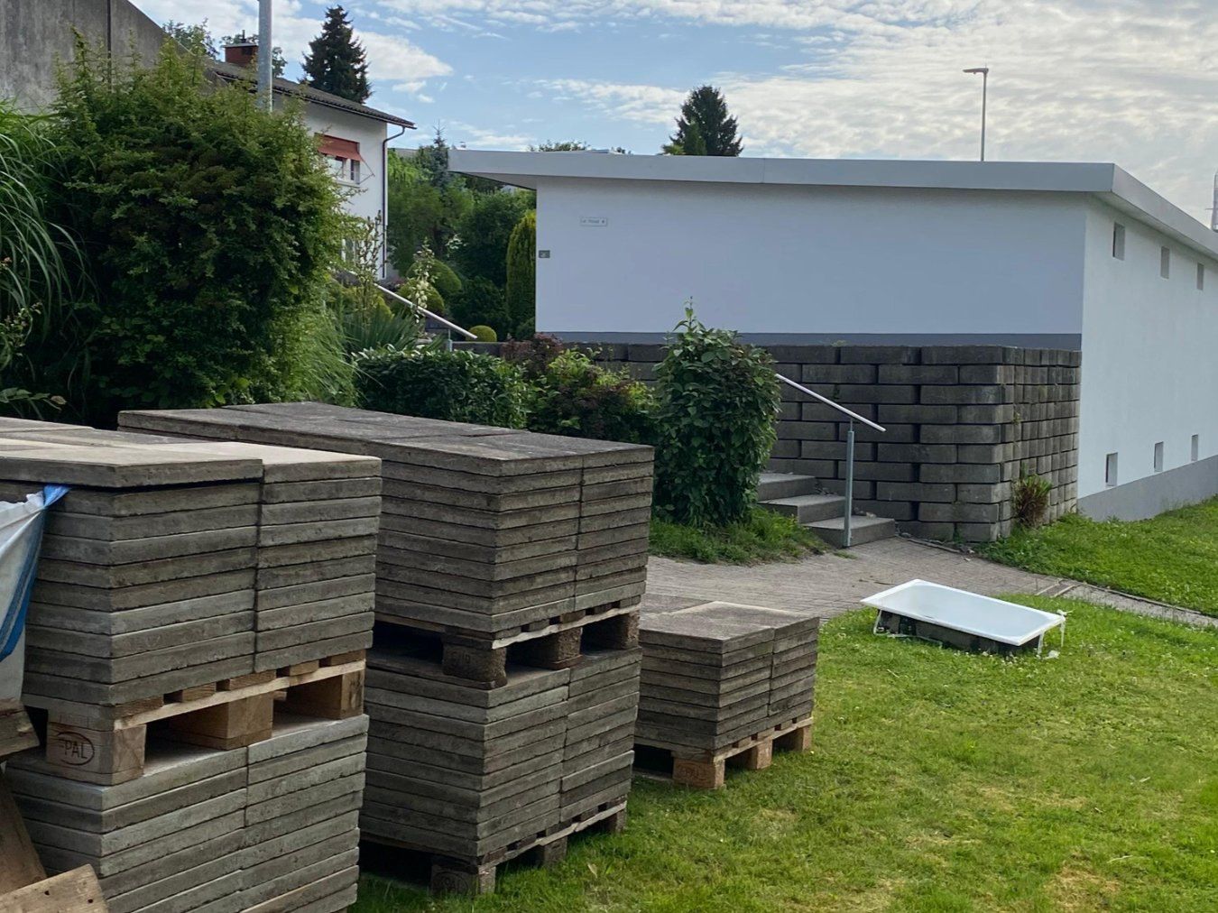 Bodenbeläge: Gartenplatten 40 x 40 x 4 cm – Gebraucht aus Wilen b. Wollerau von sicherunterwegs 2