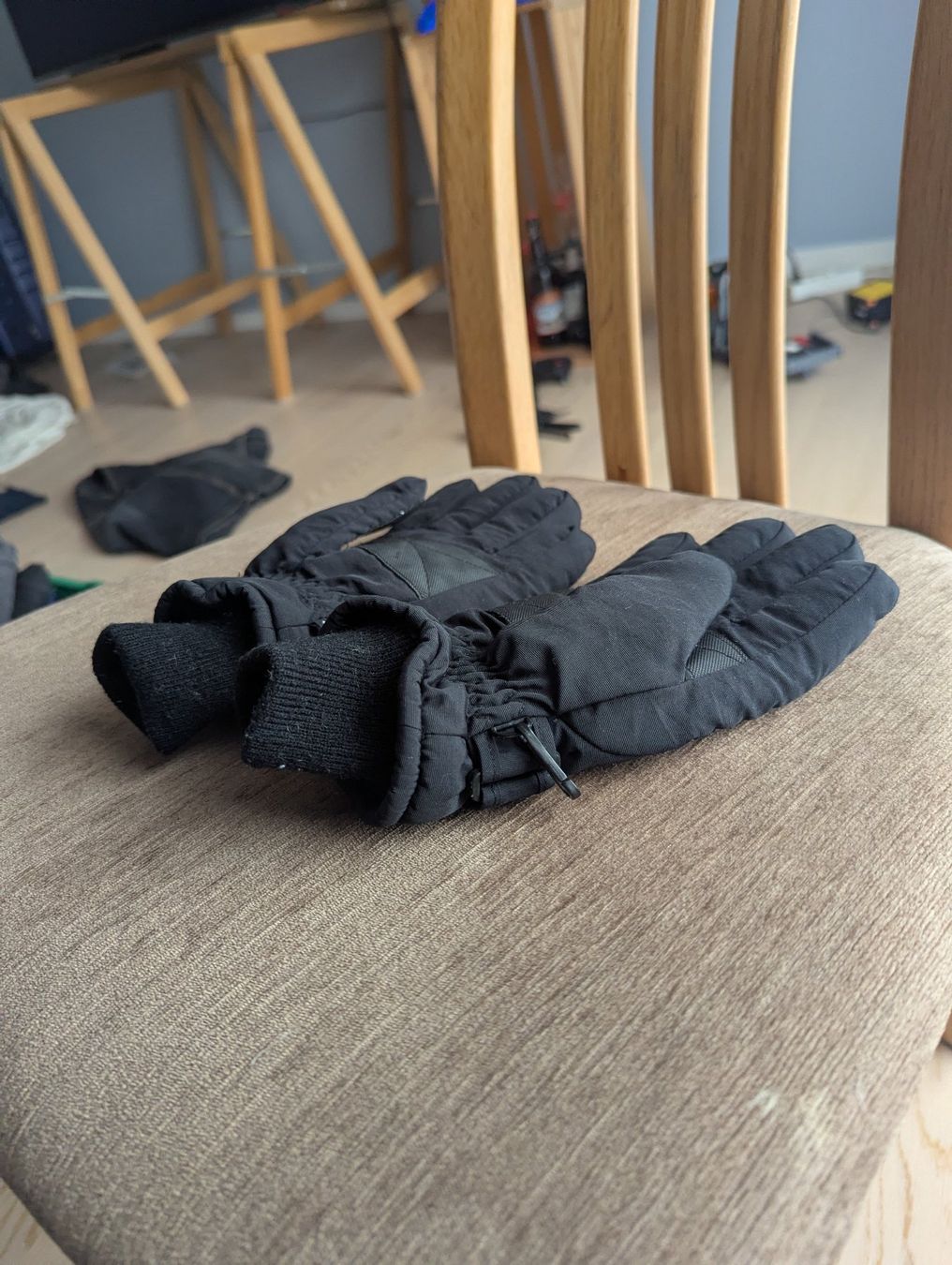 Gants & mitaines : Winterhandschuhe für Kinder – D'occasion à Abtwil SG par Lauch4000 1