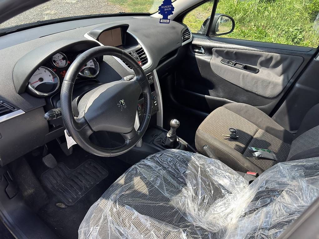 Automobili: Peugeot 207 SW 1.6i (PER EXPORT) – Usato da Agno venduto da jonnyautosagl 3