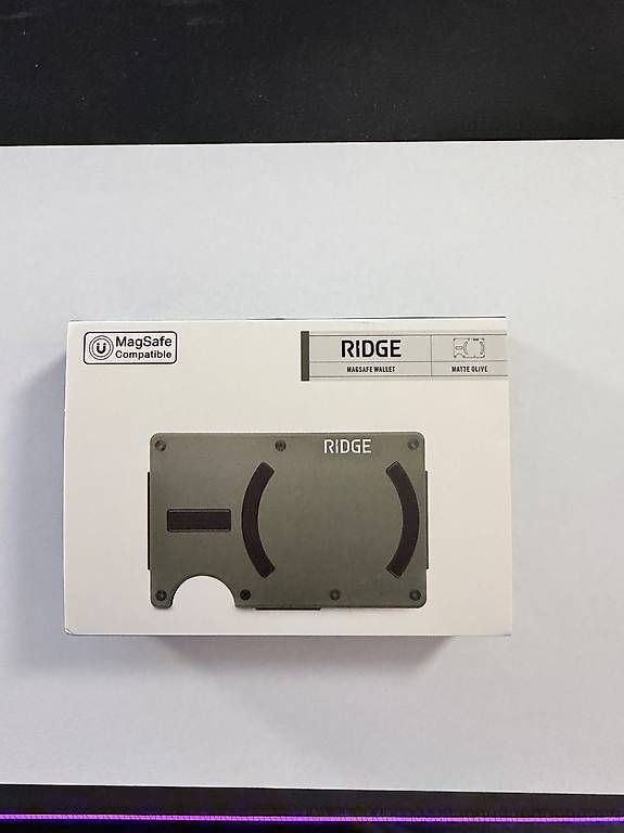 Portefeuilles: Ridge magsafe wallet matte olive  – D'occasion à Niederbuchsiten par MisterFly87