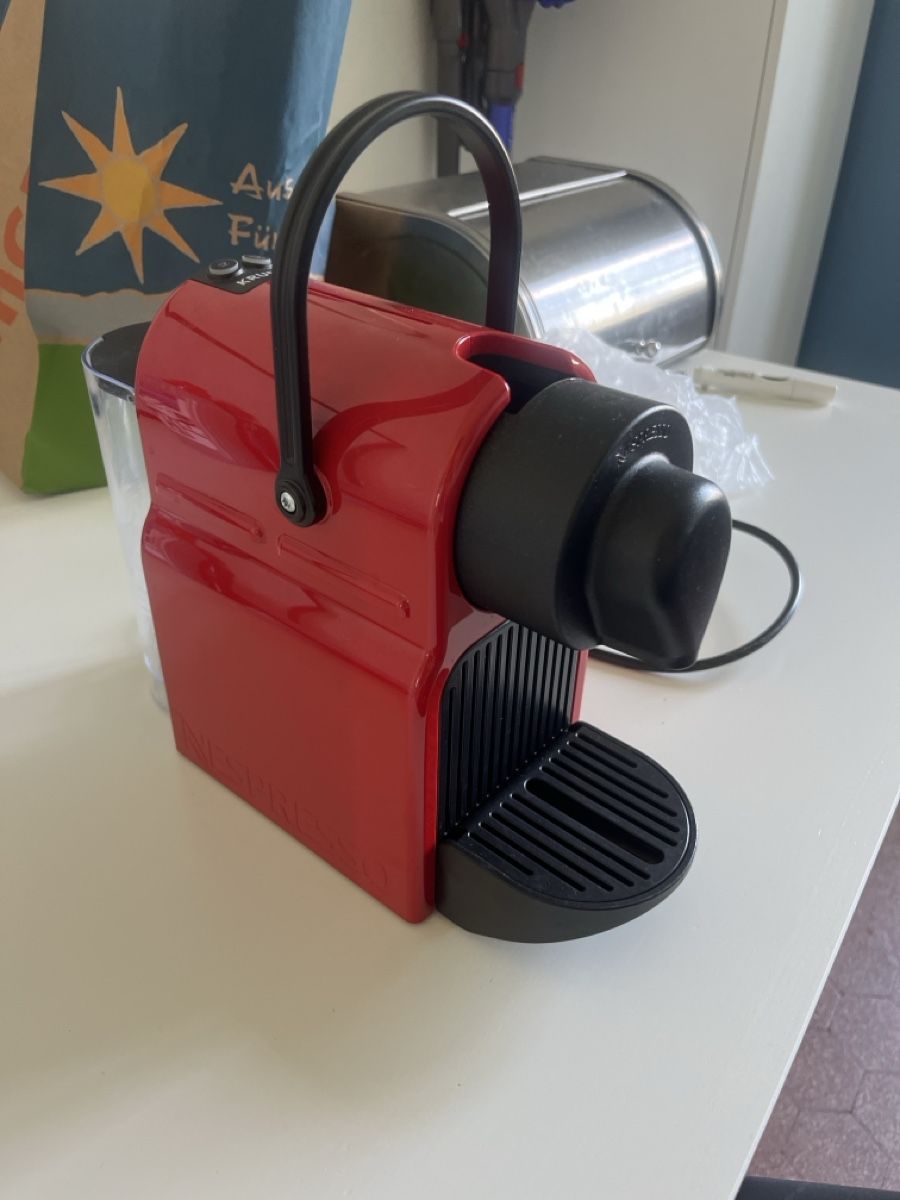 Krups Machines à café & Machines à expresso: Nespresso KRUPS rot – D'occasion à Zollikofen par mj123 1