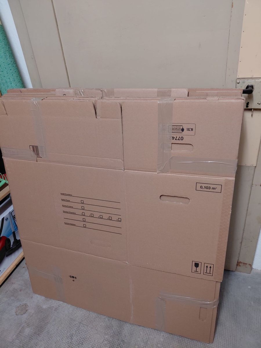 Cartons: 10 Umzugskartons  – D'occasion à Grenchen par lia51
