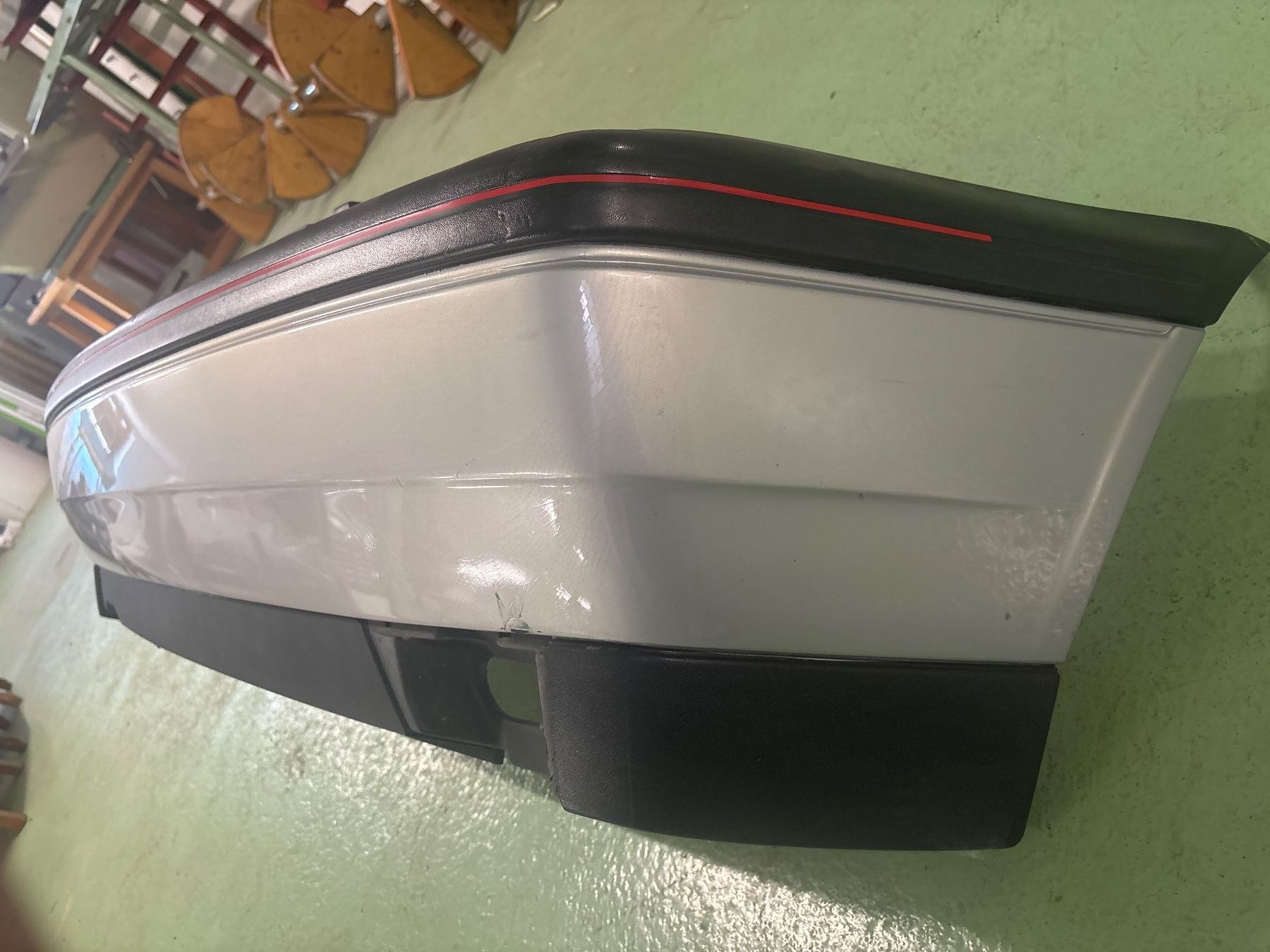 Volkswagen Tutti pezzi di ricambio auto: Stosstange VW Golf 3 Gti – Usato da Birrwil venduto da Gti2001 3