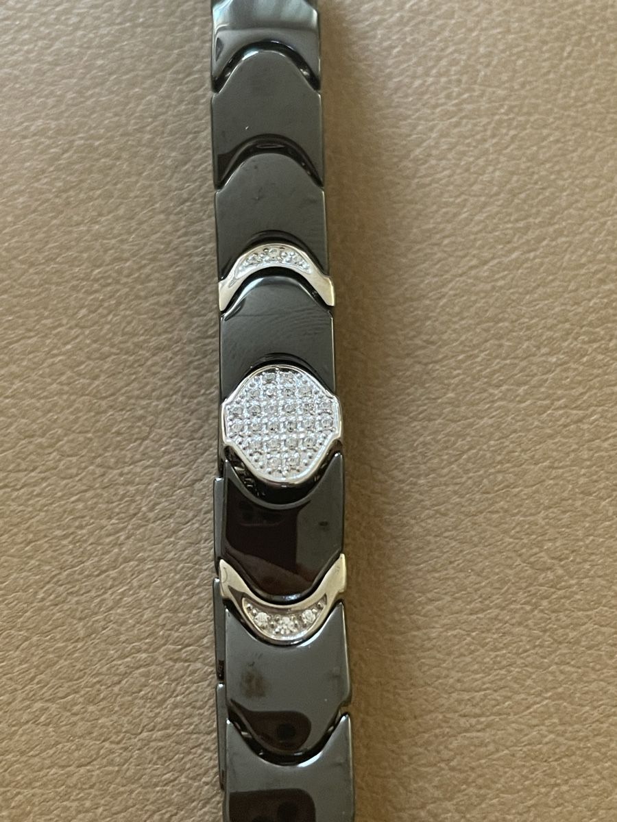 Bracciali & Braccialetti: Schwarzes Ceramic Armband mit Diamanten  – Usato da Corcelles NE venduto da gingerbrain 1