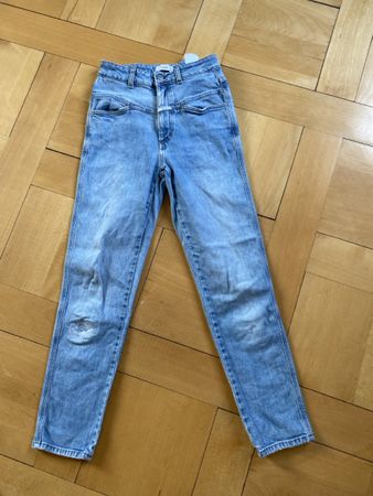 Closed Jeans Damen Grösse 26( 40 ital.) hellblau Used Look