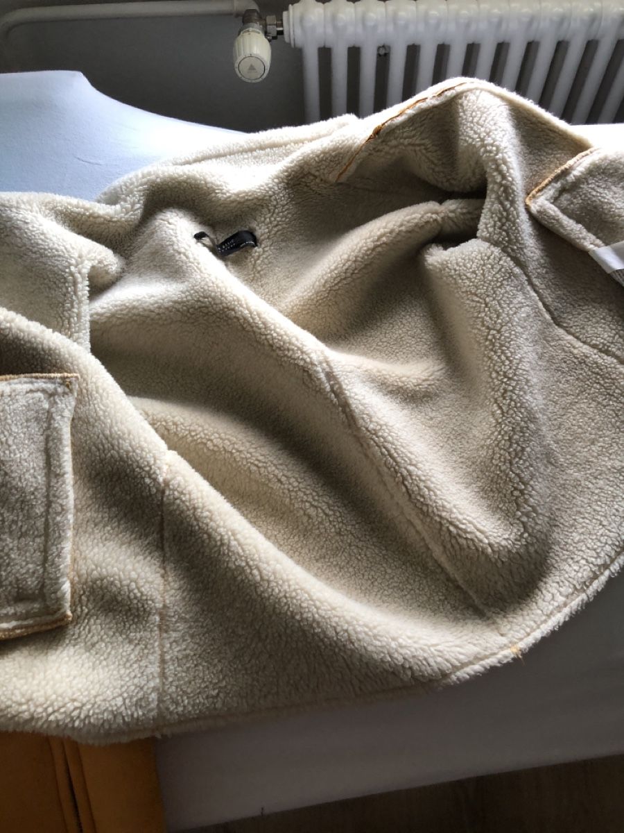 Zara Jacken: ZARA Teddyfell Jacke Gr. 38 – Gebraucht aus Schaffhausen von Fixier 8