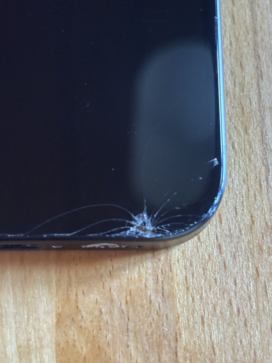 Apple Handys / Smartphones: Iphon 15 gebrauchter Zustand/ leichte Defekte  – Gebraucht aus Steckborn von bra_f7jy 2