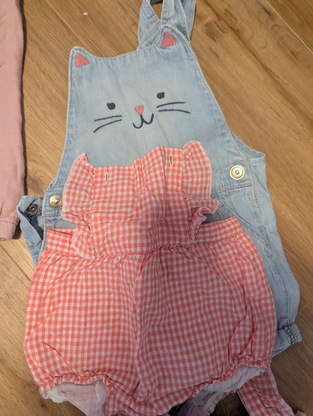 Lotti & Set di vestiti: Grosses Mädchen Sommer Paket 74 – Usato da Herisau venduto da Purdon01 1
