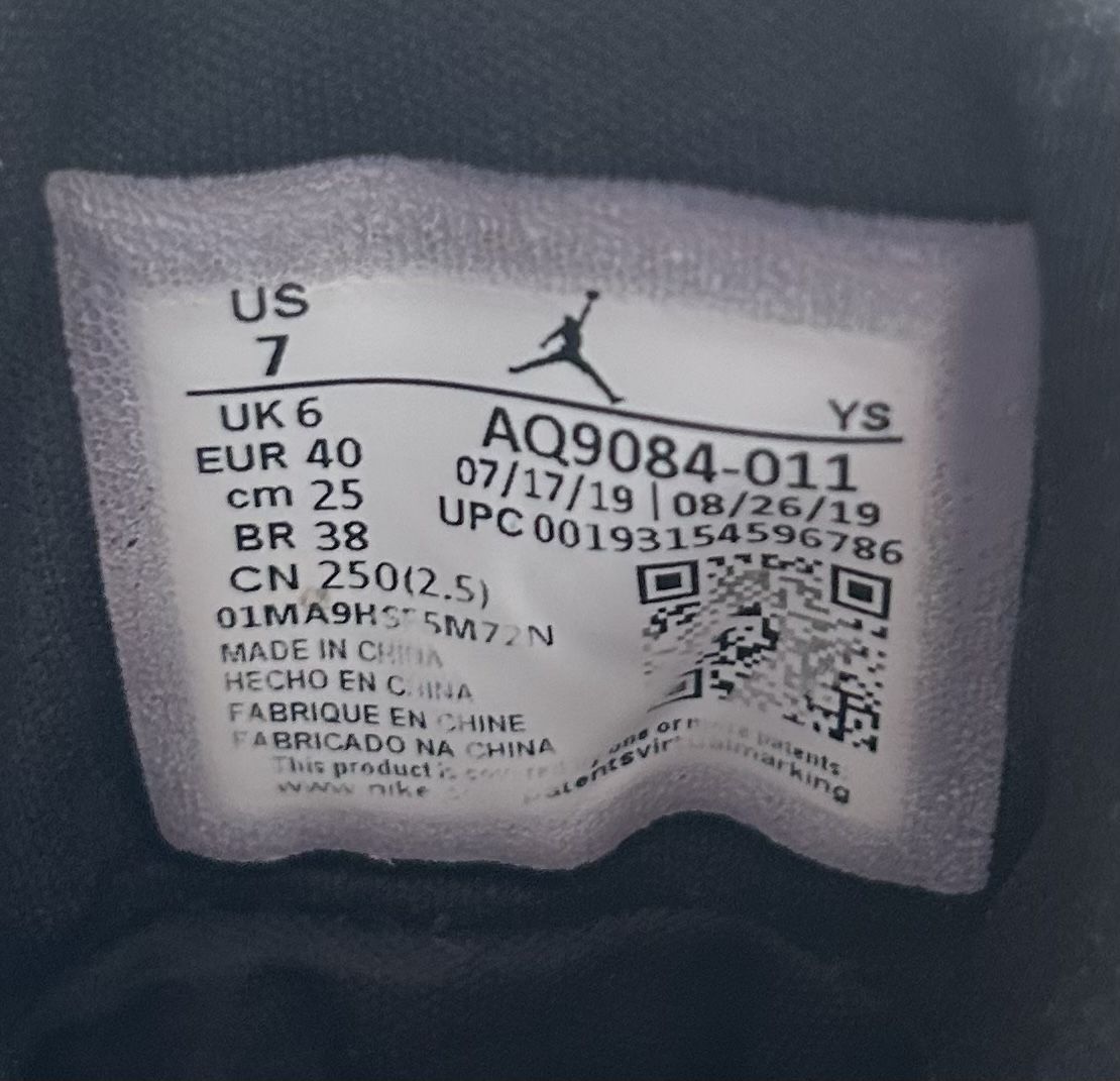 Jordan Scarpe da uomo: Jordan Air 11 CMFT PRM Black White – Usato da brent venduto da fukusapes 6