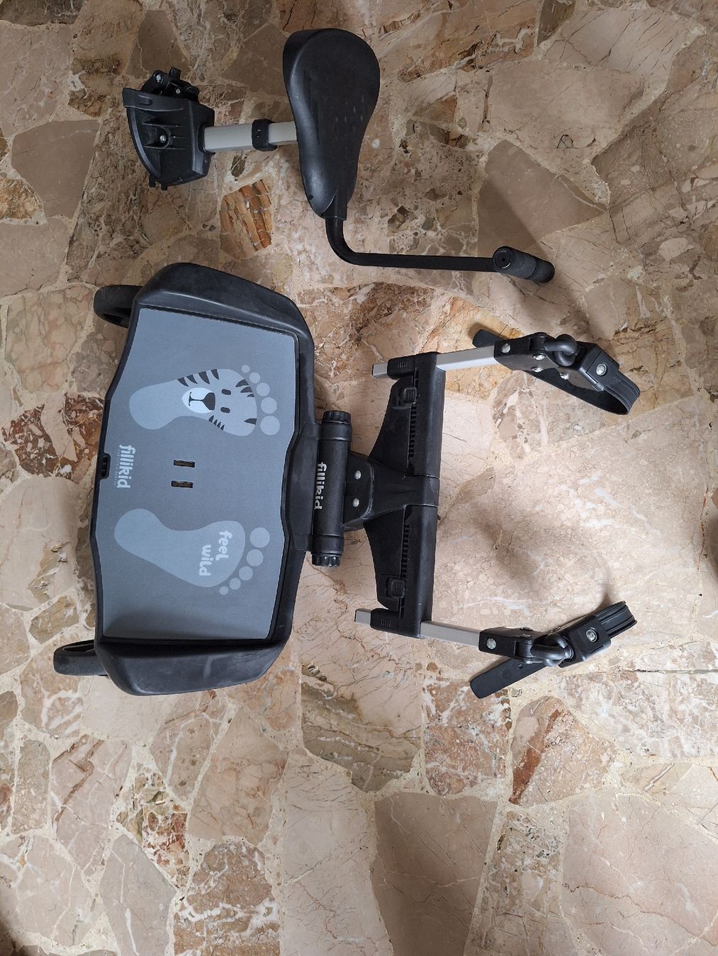 Fillikid Kinderwagen Zubehör: Fillikid Mitfahrbrett mit Sitz – Neu (gemäss Beschreibung) aus Beromünster von Henri_78 2