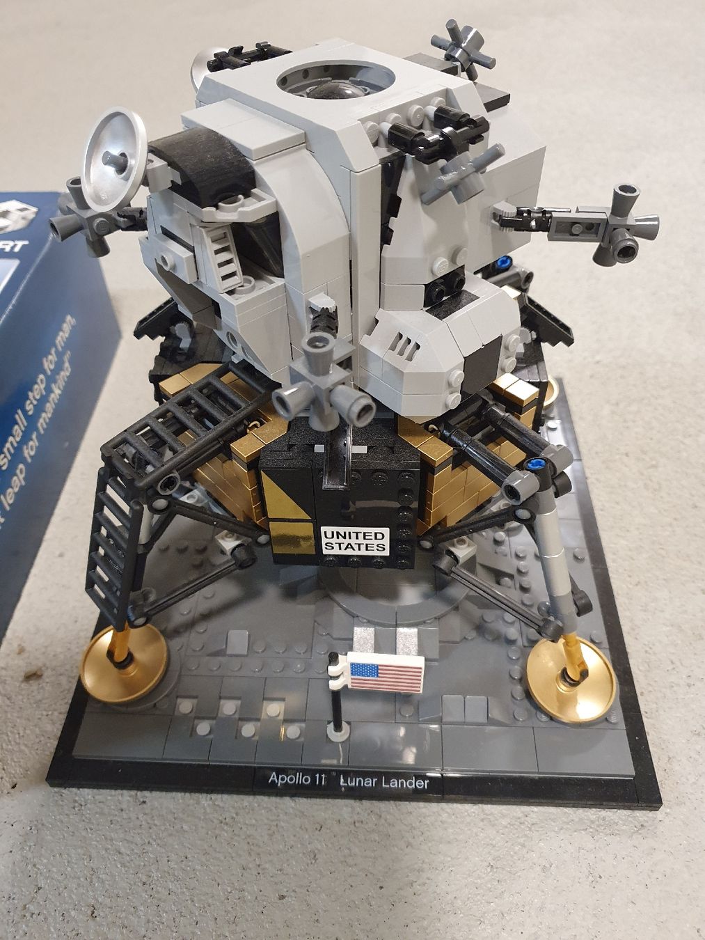 Lego Kit di costruzioni: Lego Creator NASA Apollo 11 Lunar Lander – Nuovo (secondo la descrizione) da Wettingen venduto da __Dom__ 1