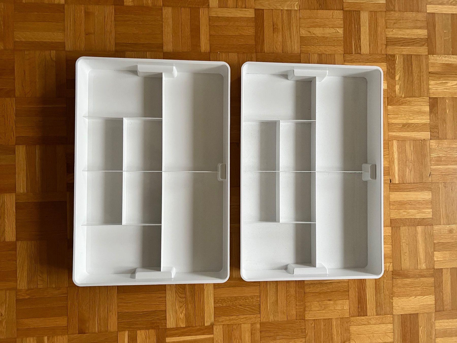 Transportkisten: IKEA KUGGIS Sortiereinsatz mit 8 Fächern, 2 Stk., neuwertig! – Gebraucht aus Zürich von Klimbim87
