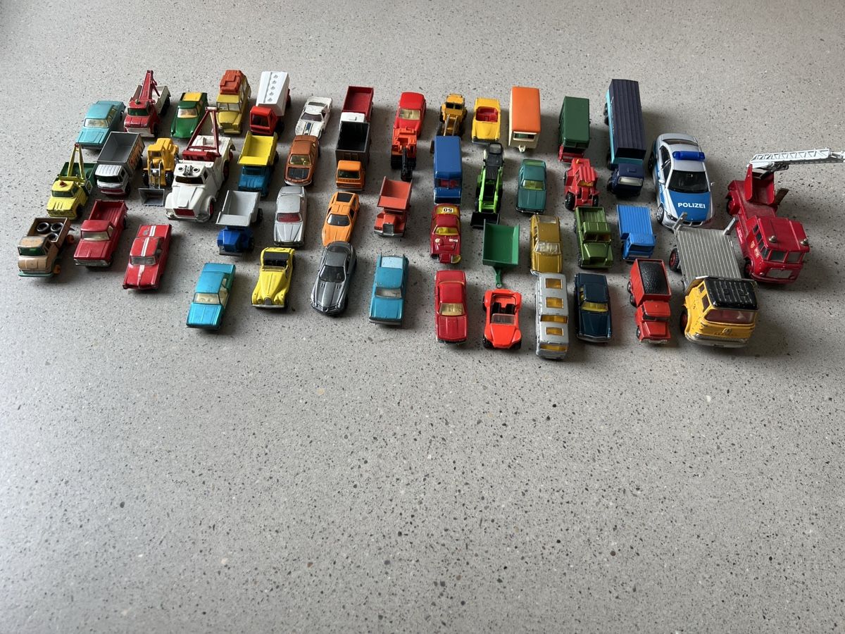 Matchbox Modellini d'auto: Matchbox, DinkyToys, Corgi u.a. – Usato da Beinwil am See venduto da isole 3