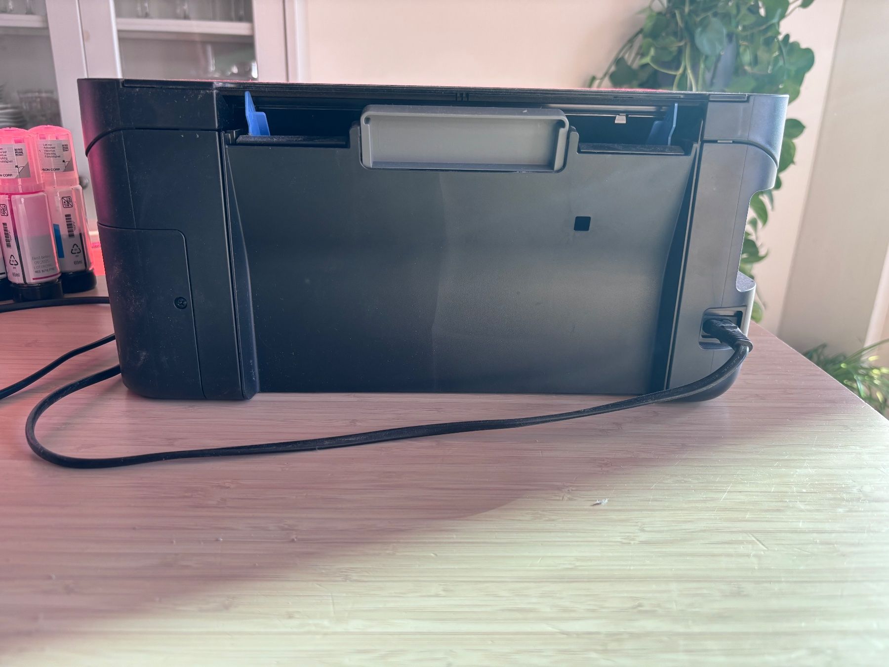 Epson Drucker: Drucker/Scanner EPSON ET-2710 mit Druckerfarbe – Gebraucht aus Zürich von ade_808 2