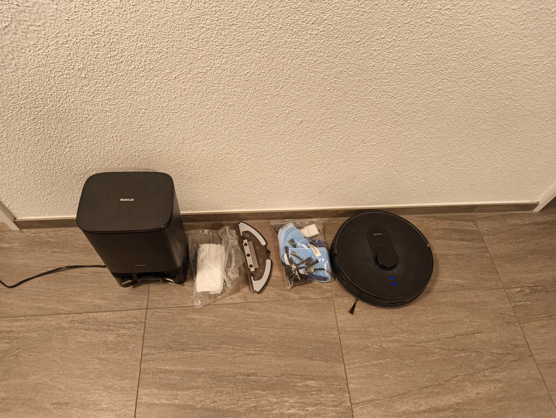 Staubsauger & Zubehör: Botslab s8 Roboterstaubsauger – Defekt aus Ostermundigen von Krimskrams8