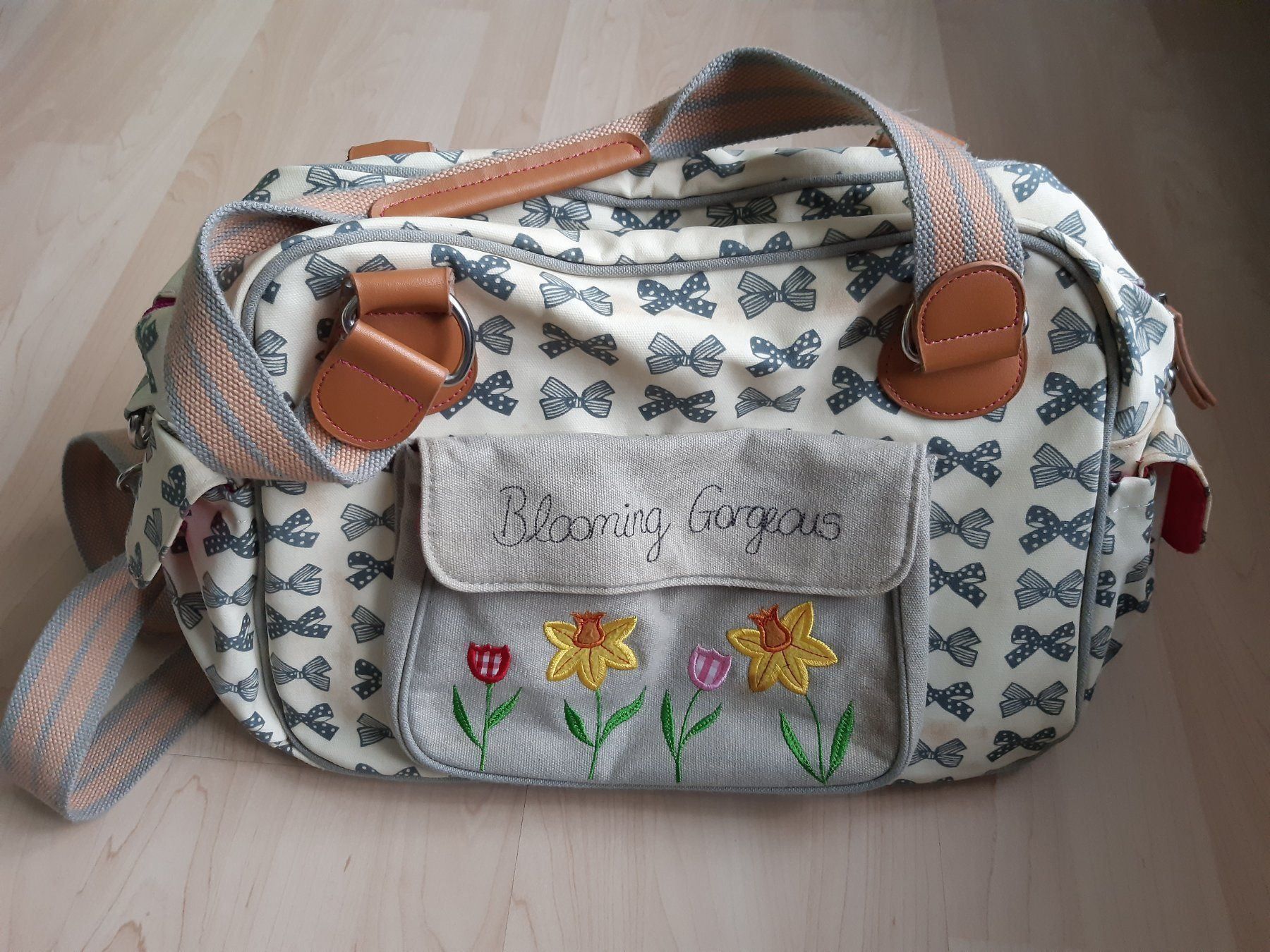 Taschen für Damen: Wickeltasche – Gebraucht aus Wil Sg von mil_r9gx