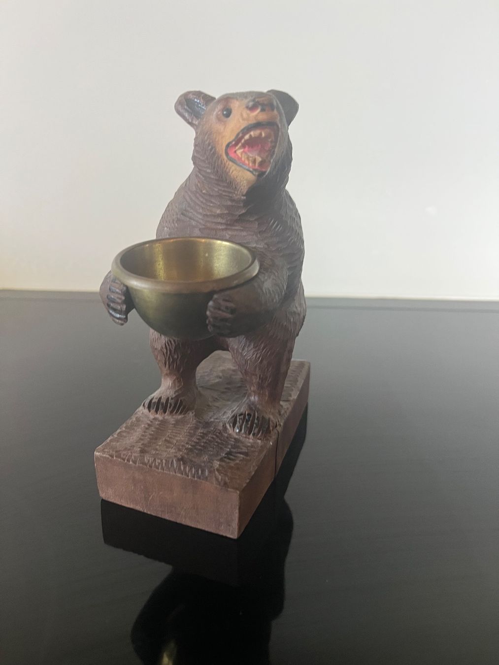 Statuette: Brienzer BÄR geschnitzt mit Kupferschale – Usato da Saanen venduto da SoniaMichaela 3