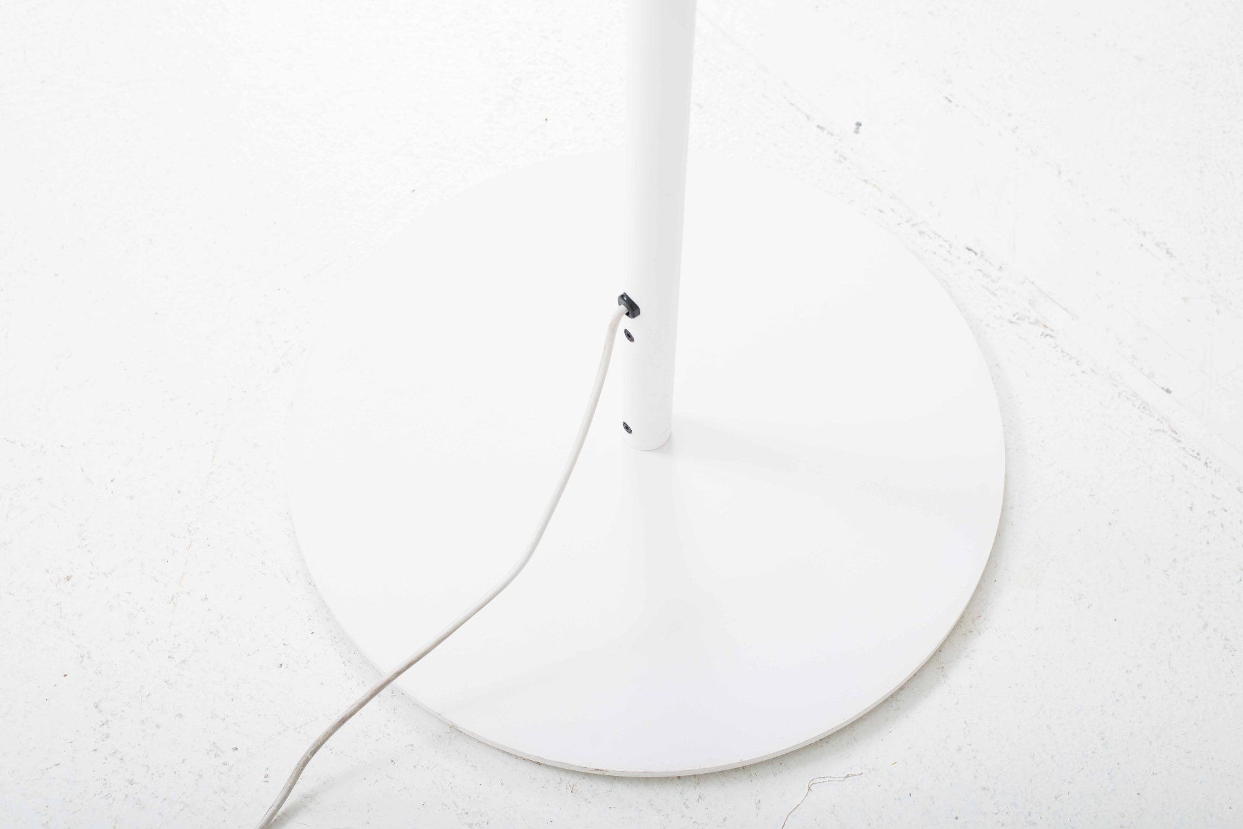 Lampade: Kandem Stehleuchte MP-R ws LED in Weiss – Usato da Zürich venduto da STUZH38 6