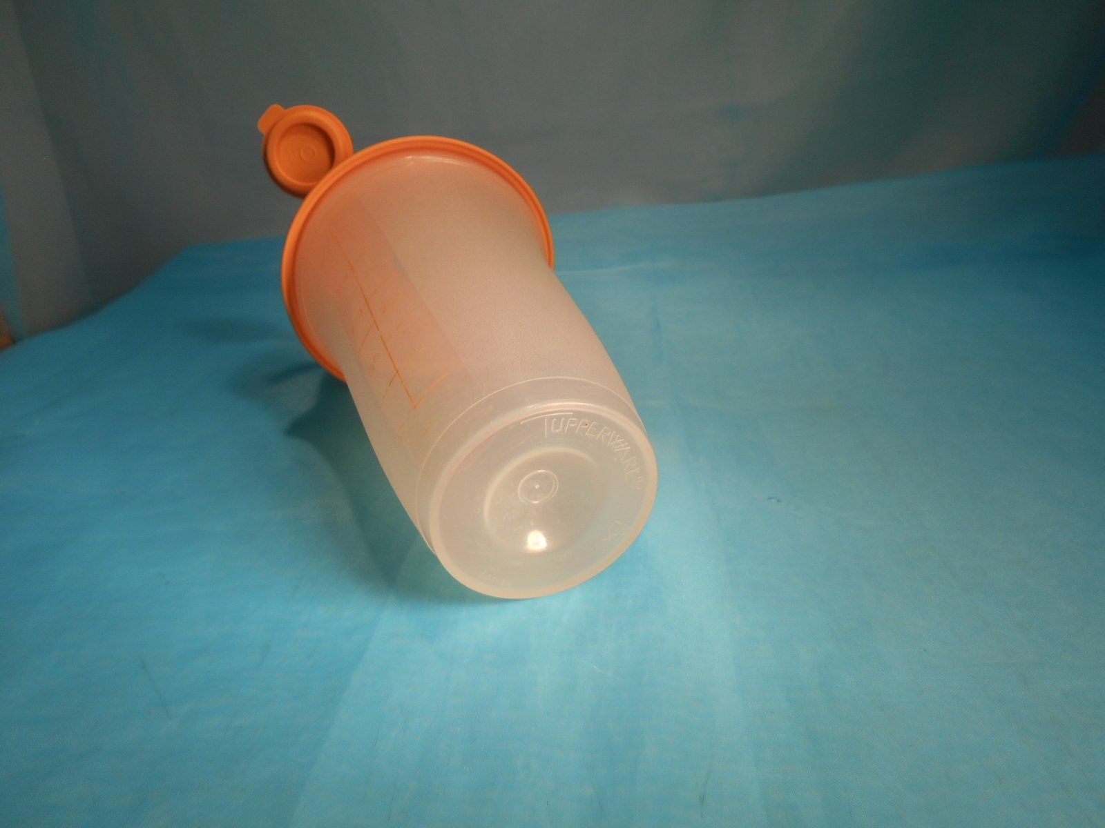 Tupperware Contenitori & Simili: Tupperware Quick Shake bis 5dl Skala – Usato da Bellach venduto da JingleCherry 3
