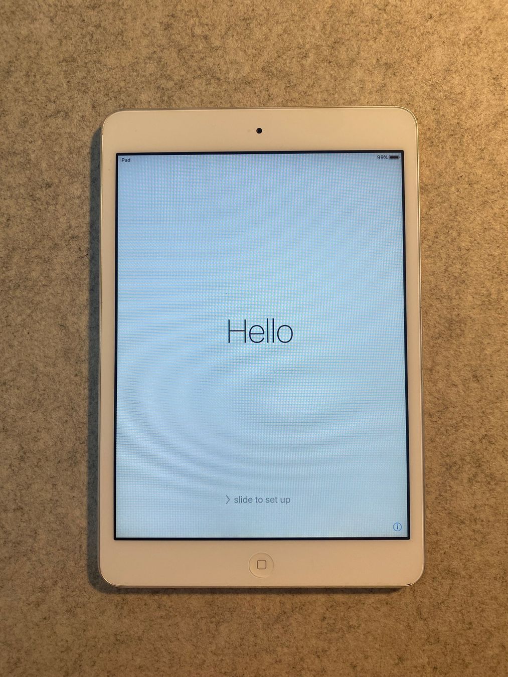 Apple Tablet PC: iPad Mini (A1432),  16GB, weiss/silber – Usato da Petit-Lancy venduto da marmotterose