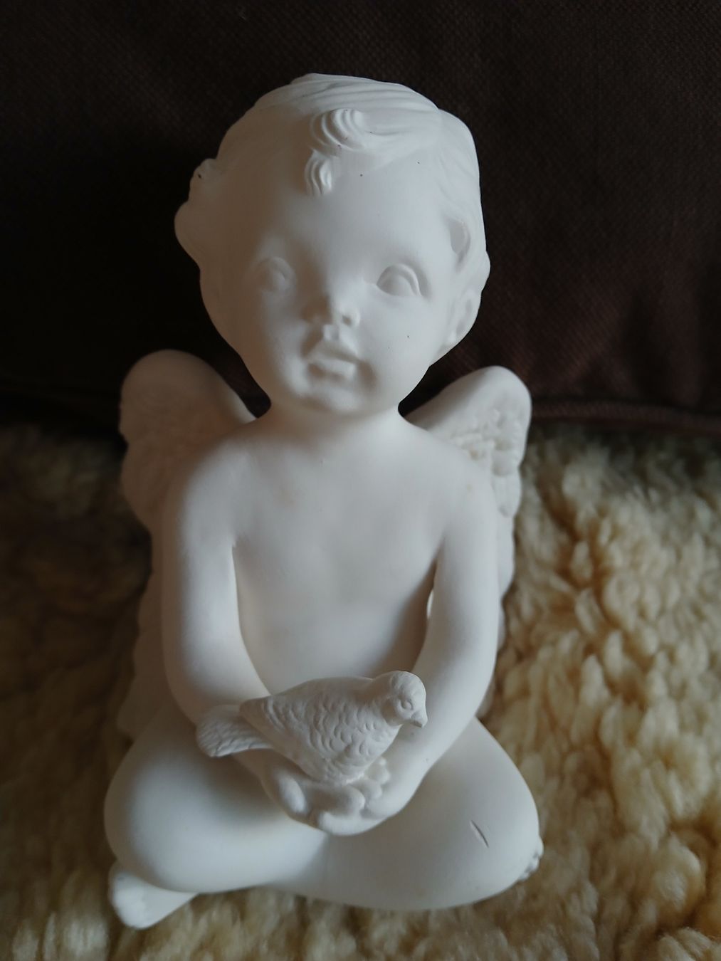 Statuette: Engel Engelsfigur sitzend Taube Engelflügel Kindengel – Usato da Zug venduto da Primawa 1