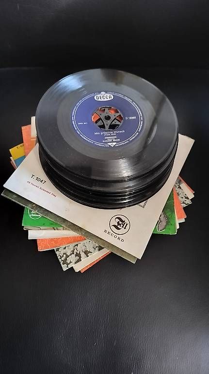 Vinyles: Vinyl Singles ca 30 Stk – D'occasion à Kehrsatz par BPortmannn