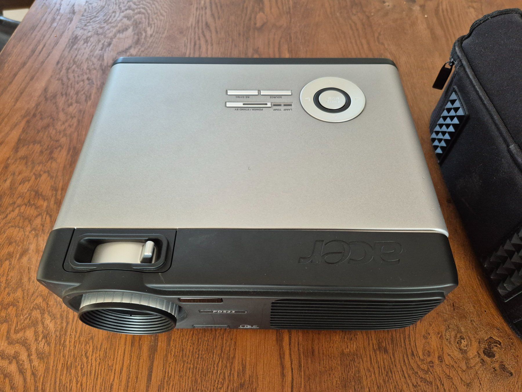 Acer Proiettori: Acer PD523 Beamer – Usato da Einsiedeln venduto da spoom009