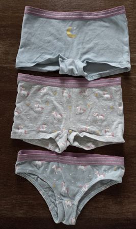 Unterhose Gr. 98 / 104 von kids