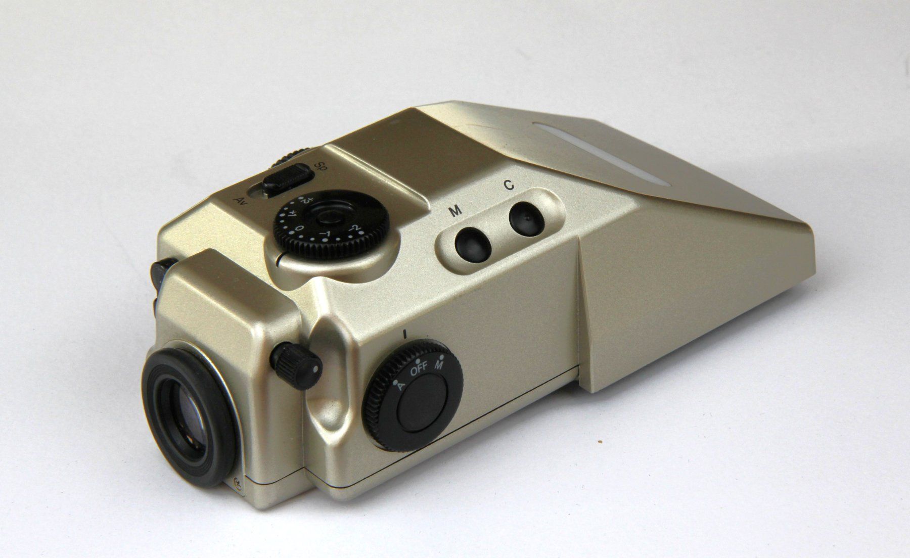 Bronica Fotocamera: BRONICA Zenza  ETR Si  Mittelformatkamera 6x4.5 – Usato da Dübendorf venduto da Polliwagen02 3
