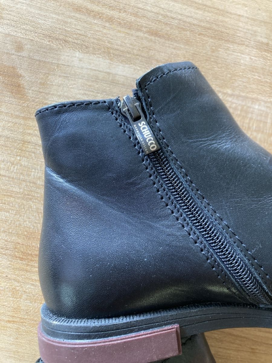 Chaussures femmes: Schucco Norwegian Design gr 36 Lederschuhe – Neuf (Voir description) à Herisau par Sifgana 1