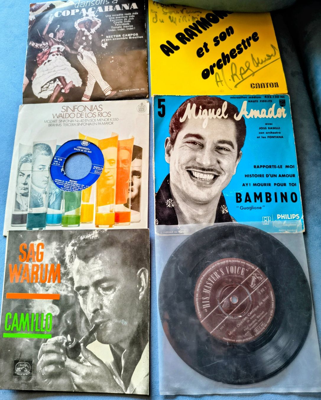 Dischi in vinile: 10 disques 45 tours, vynil,  10 Schallplatten – Usato da Prêles venduto da Slaiko 2