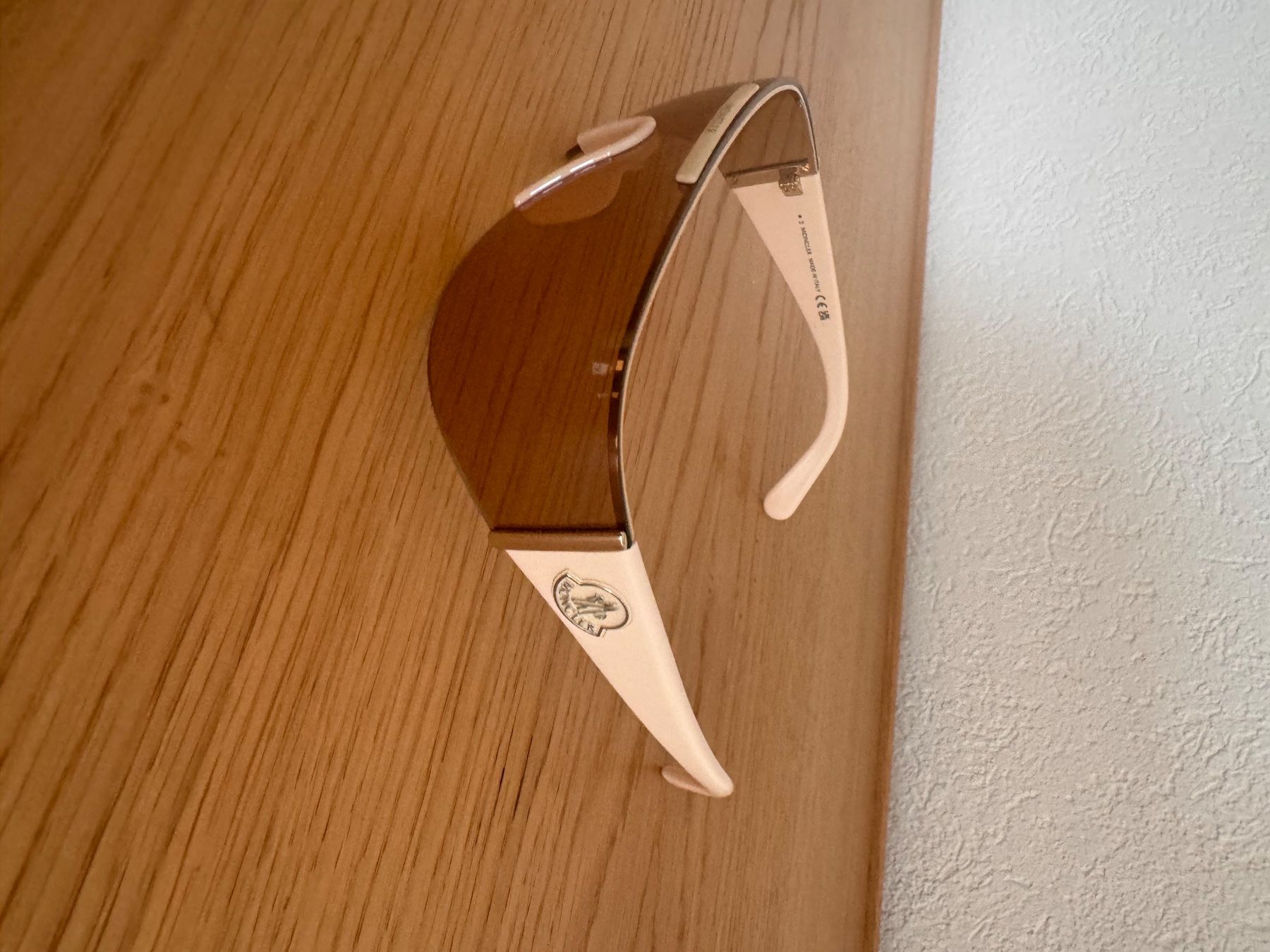 Moncler Occhiali & Lenti: Moncler sunglasses – Nuovo (secondo la descrizione) da Küsnacht ZH venduto da lou_ywp5