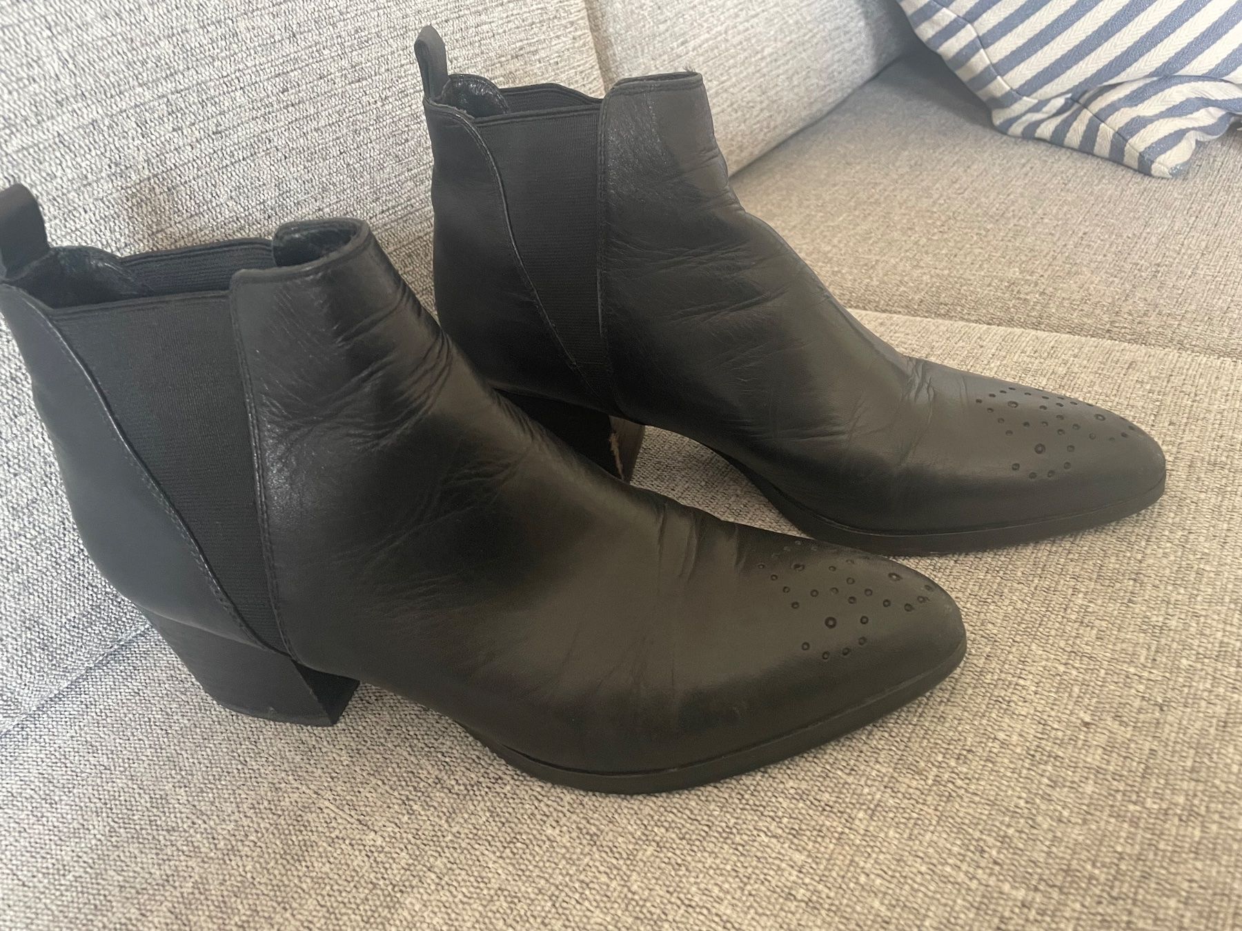 Chaussures femmes: hochwertige Lederstiefeletten 38 – D'occasion à Winterthur par madame05 1