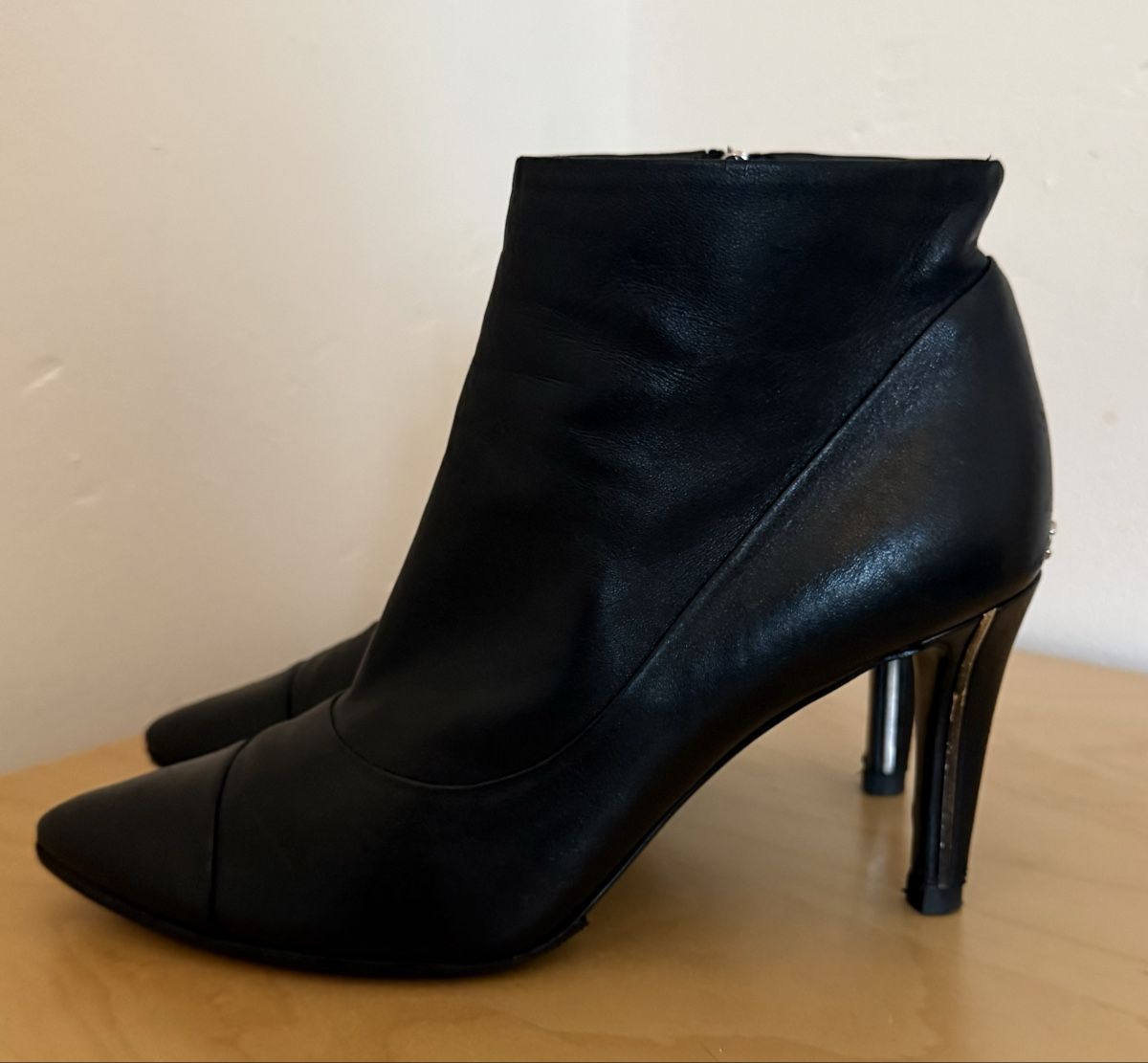 Chanel Scarpe da donna: Bottines CHANEL – Usato da Vésenaz venduto da NORA1325 2