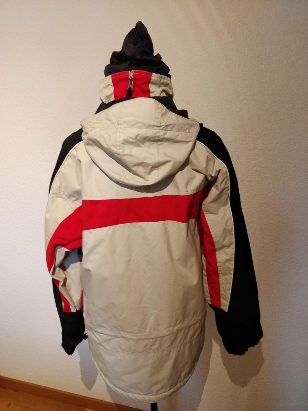 Jacken: Winterjacke Damen S inkl. Gesichtsschutz – Gebraucht aus Schwarzenberg LU von Kryssy81 1