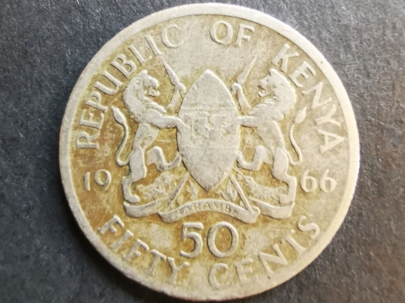 Tutti le monete: P49 Kenya 50 cents 1966 – Usato da Cousset venduto da Patricio77