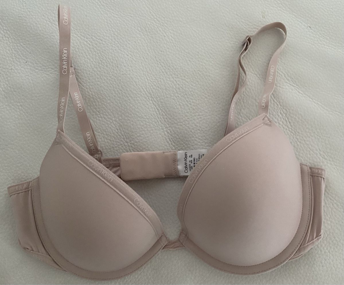 Calvin Klein Altra biancheria intima: Calvin Klein Bh🌸 – Usato da Opfikon venduto da Luis144