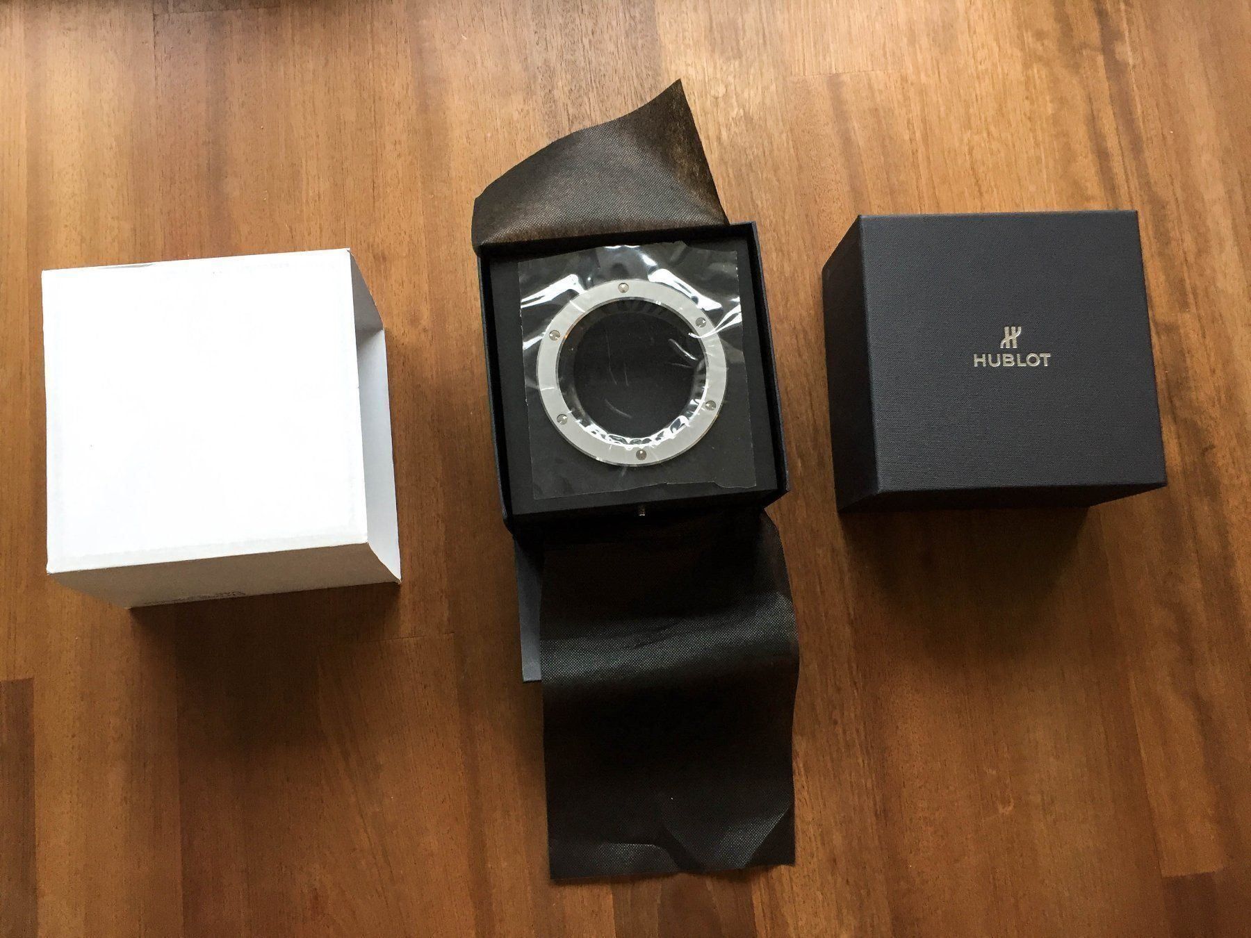 Scatole porta orologi: Hublot Big Bang box NEW – Nuovo (secondo la descrizione) da Epalinges venduto da bracelet123