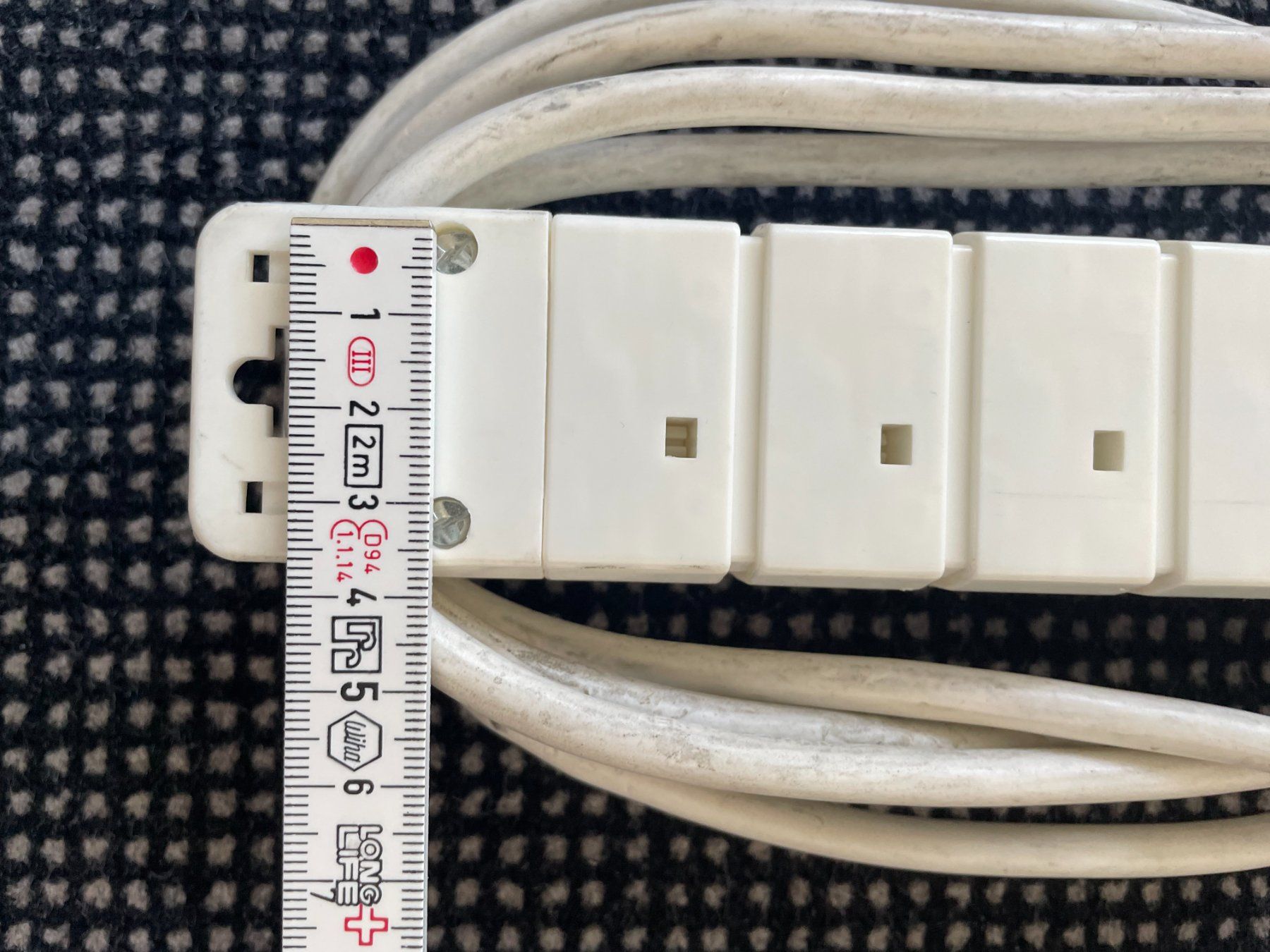 Stromzufuhr: 5er Rack-Stromleiste – Gebraucht aus Zug von Cry71 3