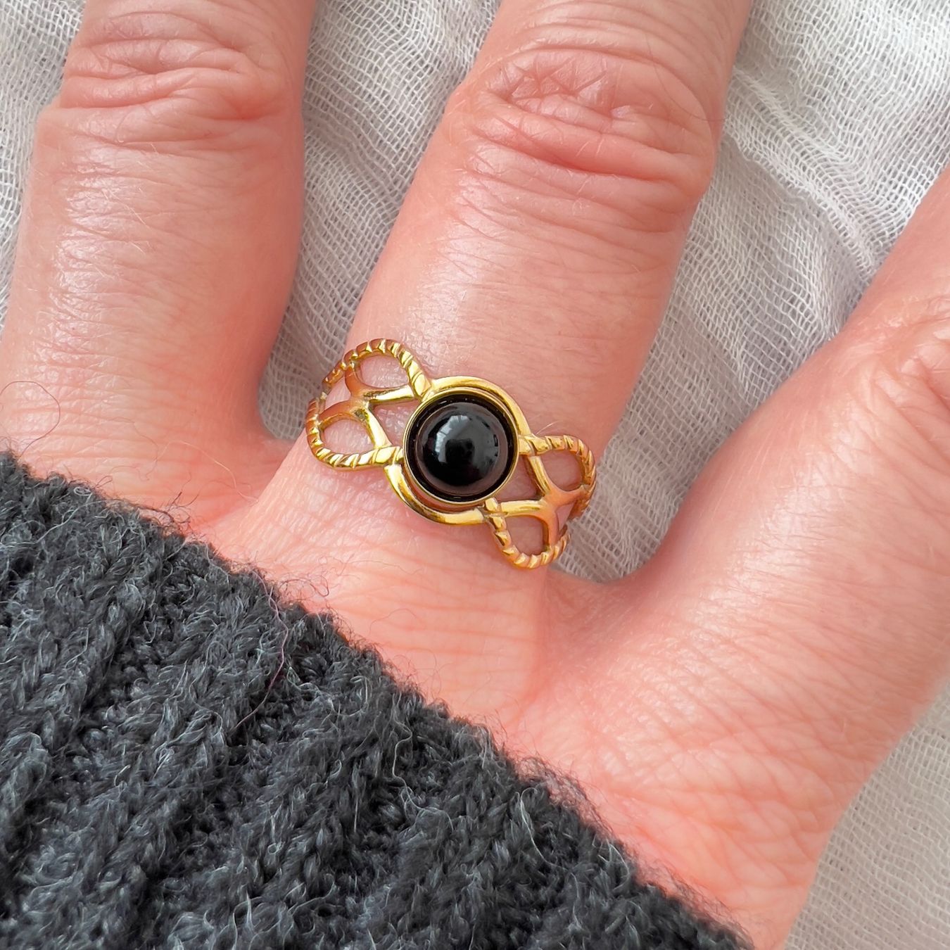 Anelli: Bague plaquée or avec obsidienne – Nuovo (secondo la descrizione) da Pully venduto da sunaddict 2