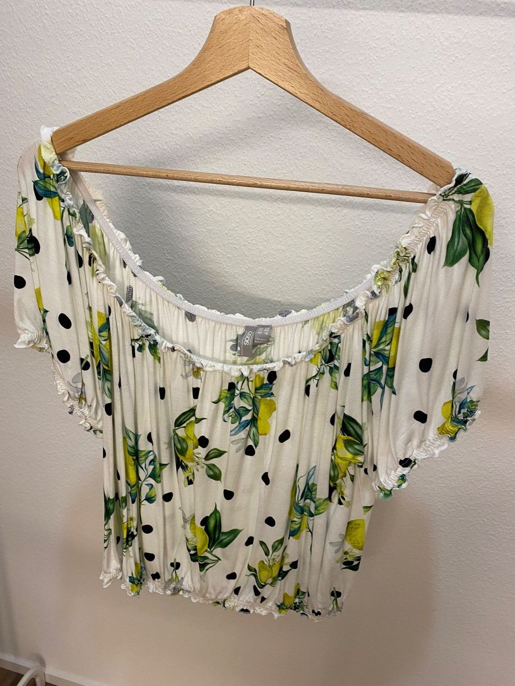 Asos Top: Asos Oberteil Zitrone Gr. 50 – Usato da Pratteln venduto da a23_j2gs