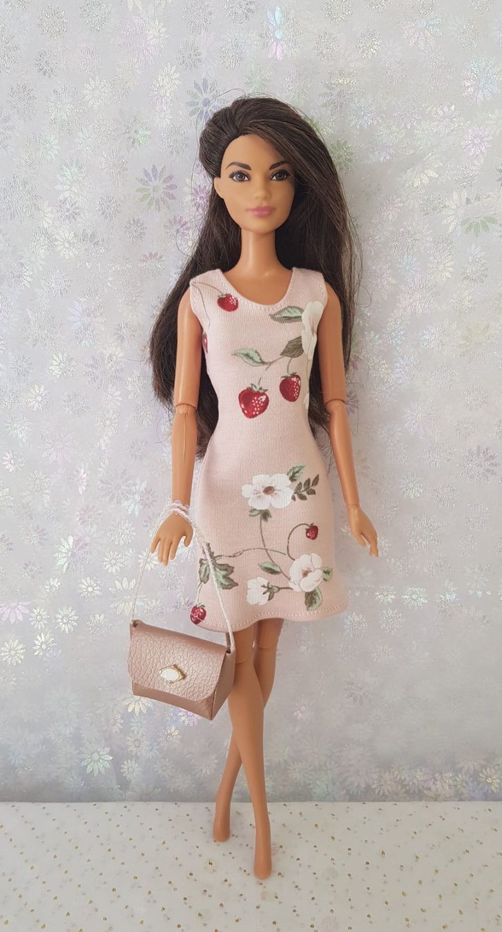 Bambole: Barbie Kleid mit Tasche – Nuovo (secondo la descrizione) da Lachen SZ venduto da Sakura4hime 6