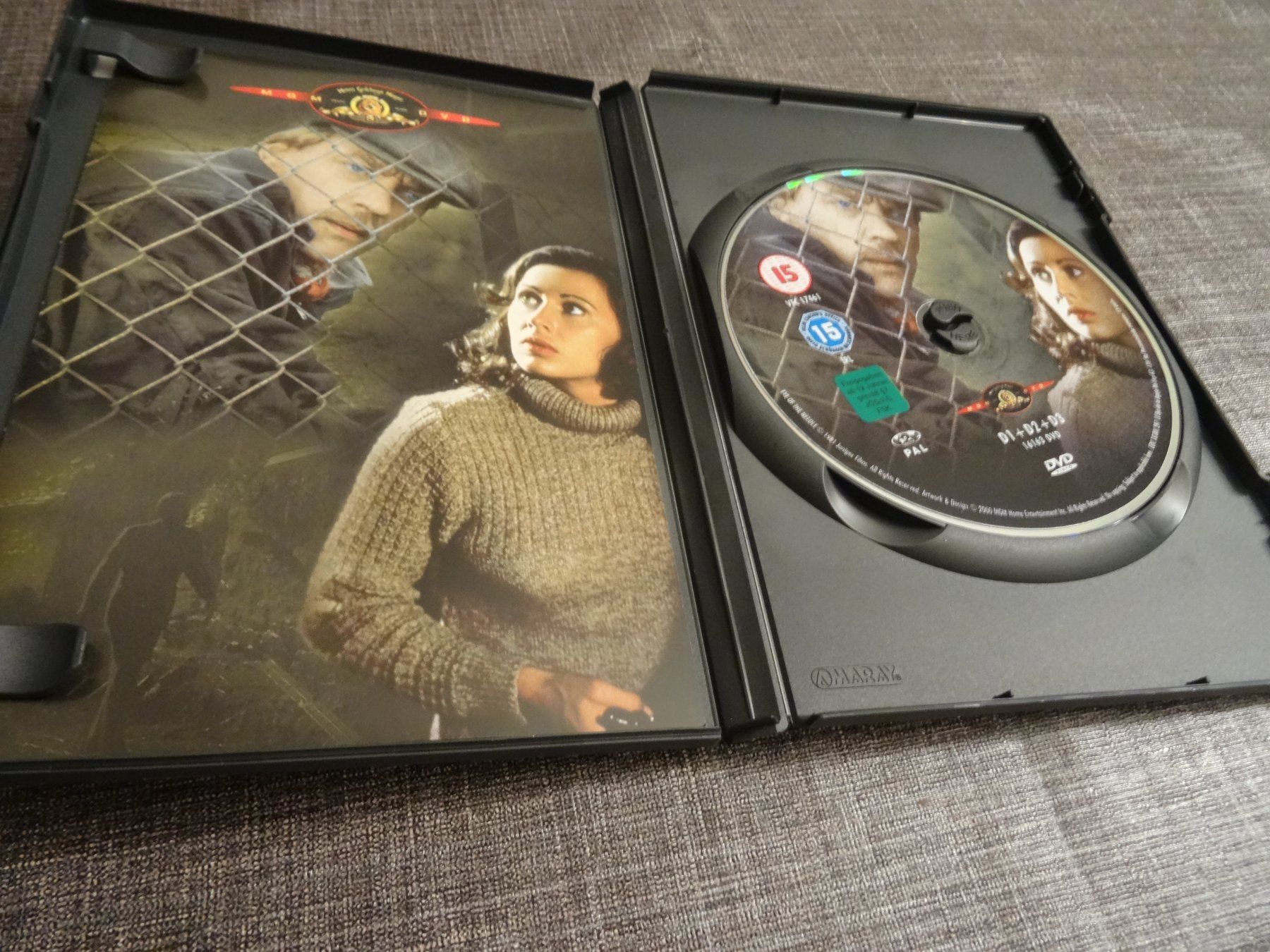 Alle DVDs: DVD Die Nadel Donald Sutherland Kate Nelligan – Gebraucht aus Olten von Disc-Verkauf 1