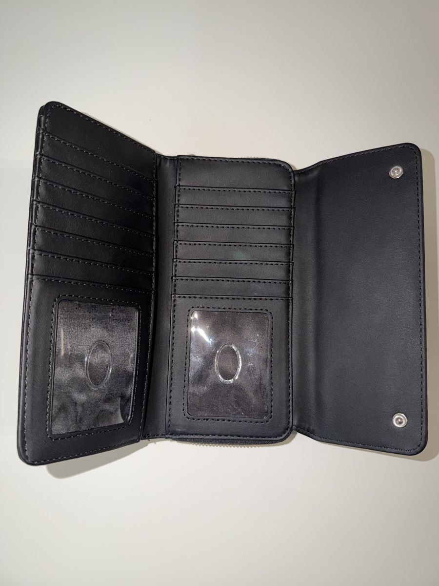 Guess Portamonete: Portefeuille Guess – Nuovo (secondo la descrizione) da Cologny venduto da PEACEANDLOVE 1