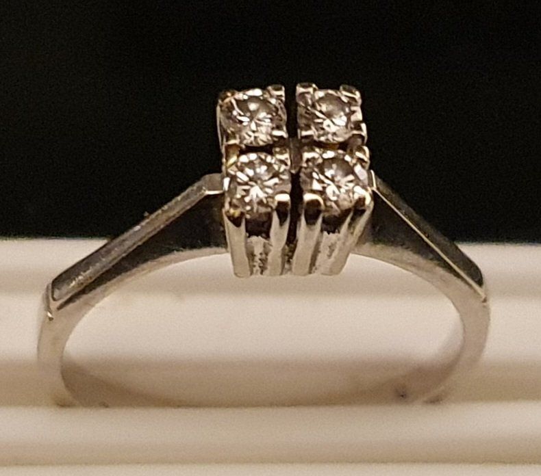 Ringe: Brillant Weissgoldring, DM 1,7cm – Gebraucht aus Zürich von Loubol
