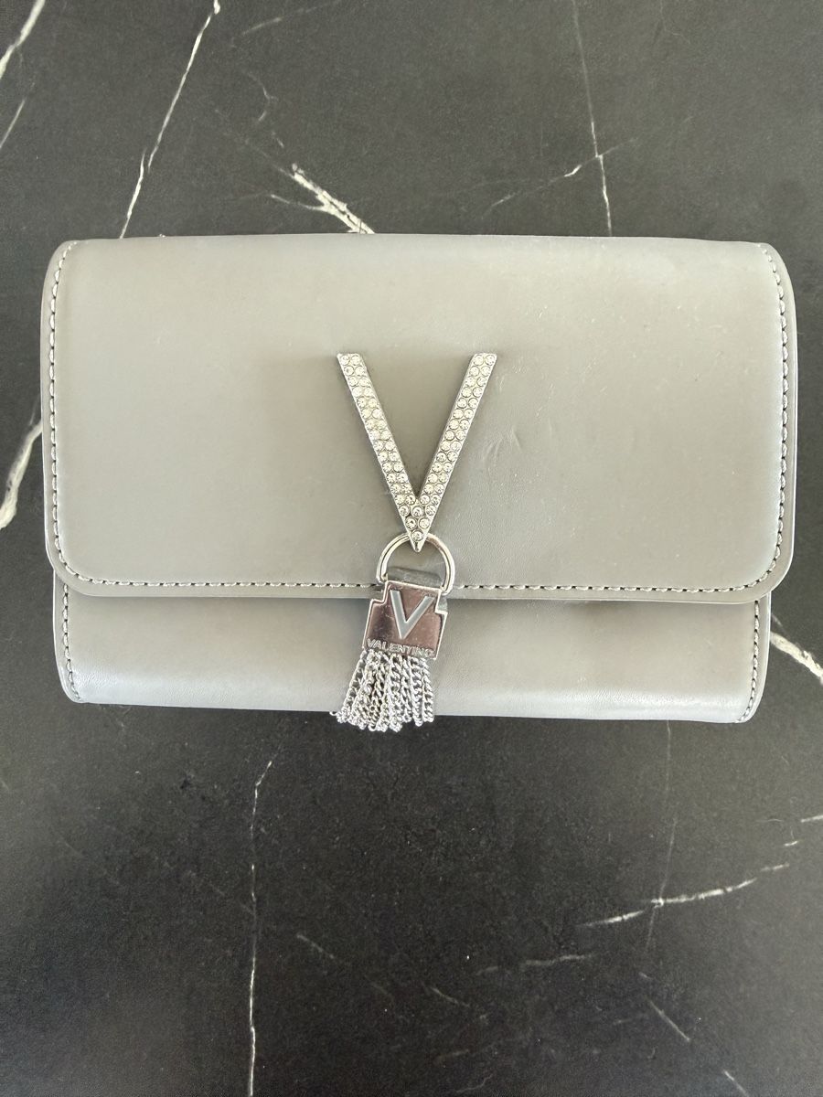 Valentino Borse da donna: Valentino Tasche – Nuovo (secondo la descrizione) da Niederbipp venduto da nma_kk9l
