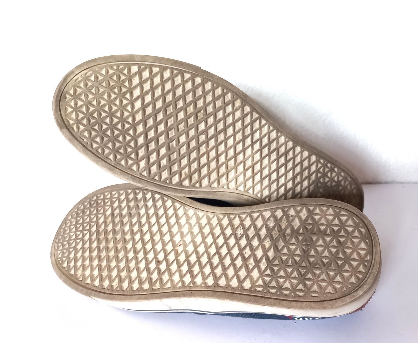 Cooper Scarpe da uomo: Lee Cooper Herren Sneaker Gr. 41 – Usato da Bévilard venduto da belkin 5