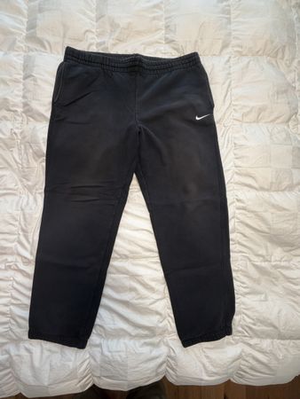 Trainerhose grösse : XL gebraucht siehe fotos ab 1.- Franke