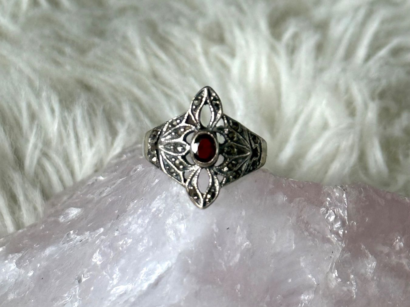 Ringe: Vintage Silberring 925 mit rotem Stein – Gebraucht aus Istighofen von Ringparadies
