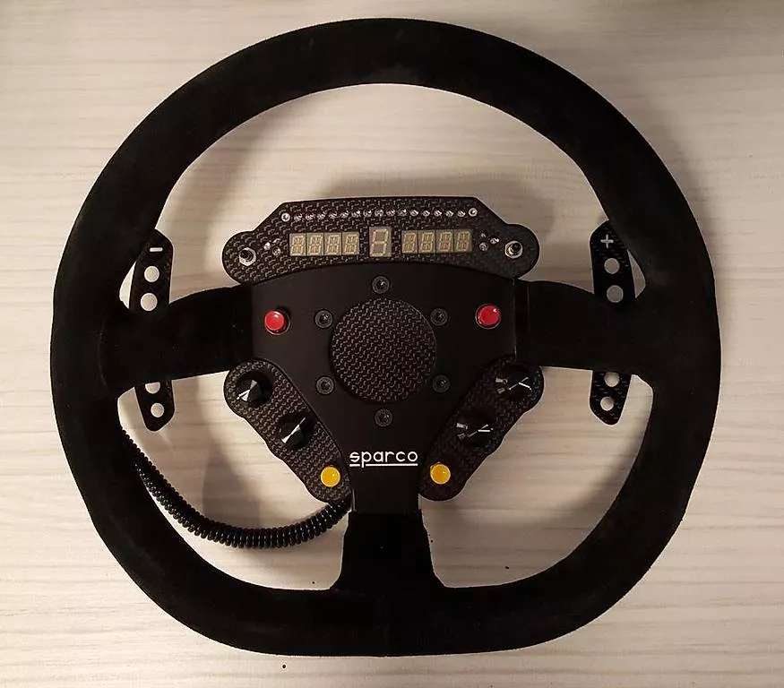 Tutti gli attrezzi: FiTech Sparco L360 mit Custom ButtonBox – Usato da Hombrechtikon venduto da KgDingeling 3
